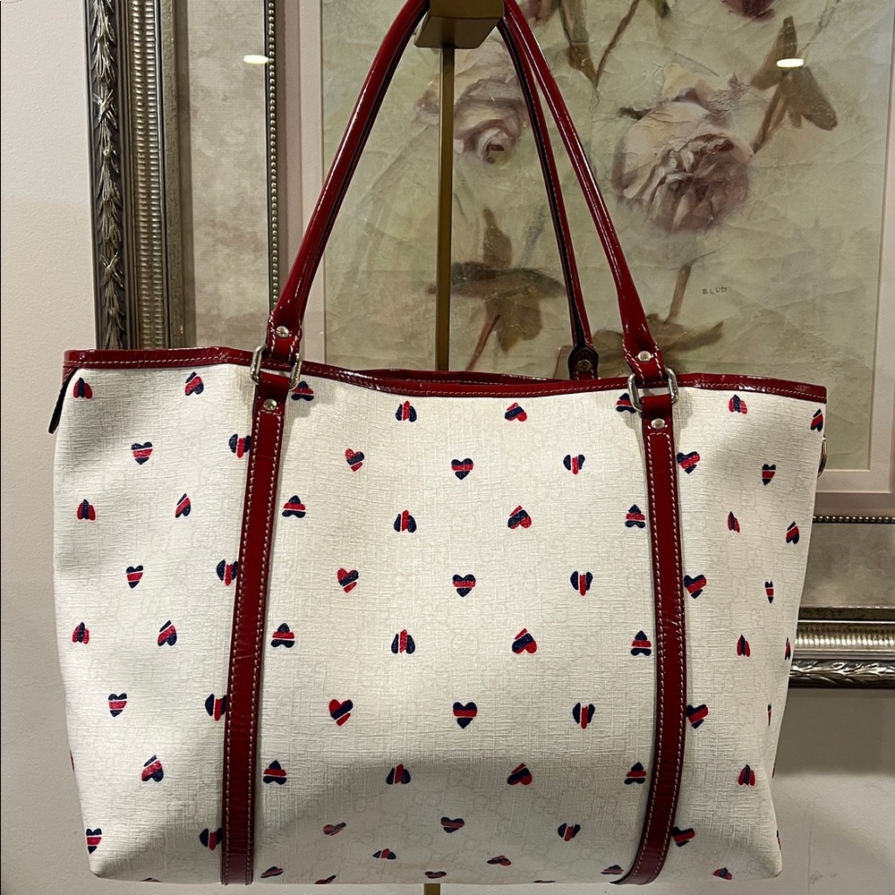 Gucci GG Supreme Heart Print Joy Tote Bag with COA EUC - Picture 9 of 17